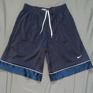 Boys Youth Medium Nike Basketball Shorts